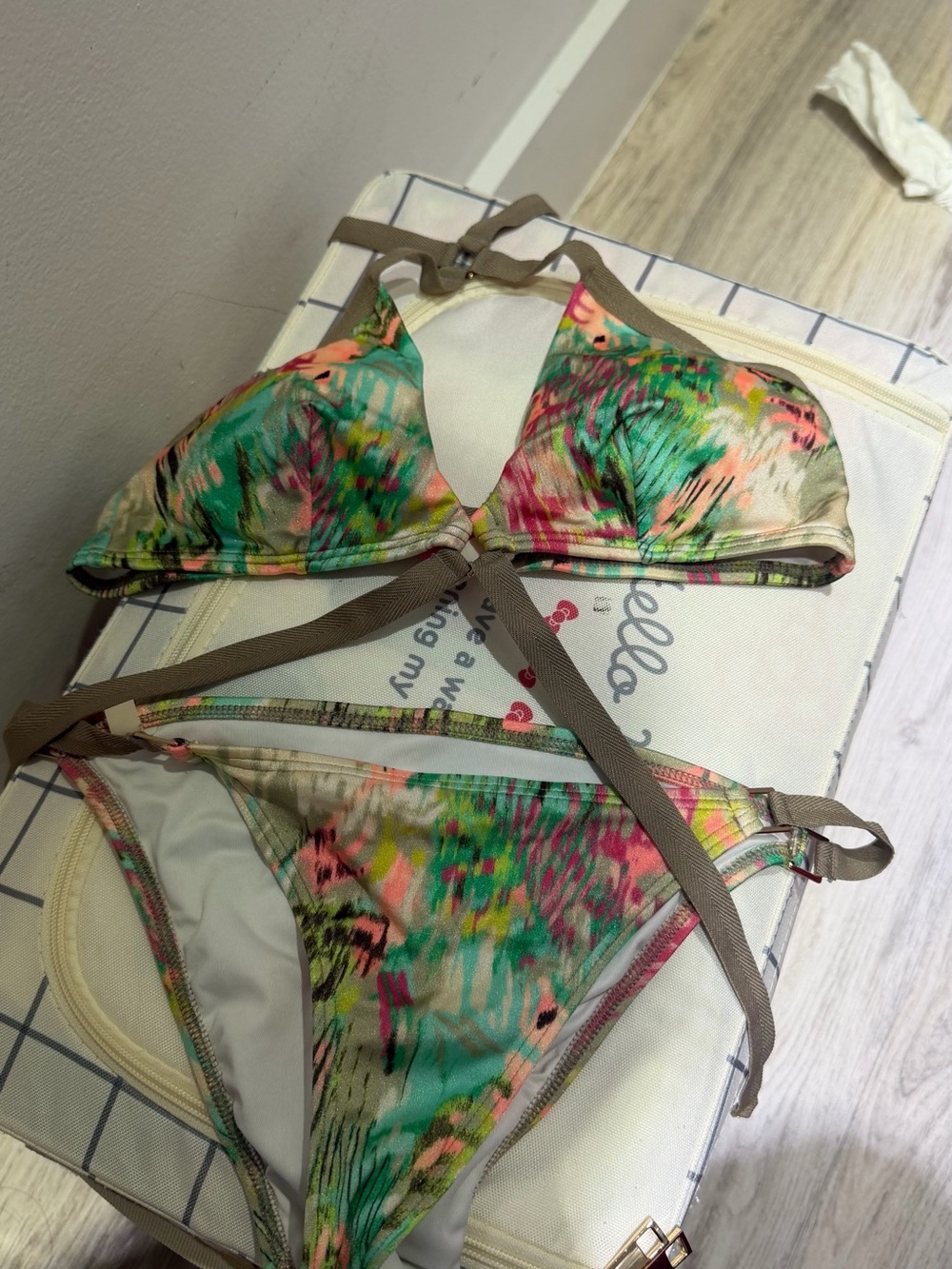 Victoria's Secret Multicolor Tropical Tie-Back Bikini Top